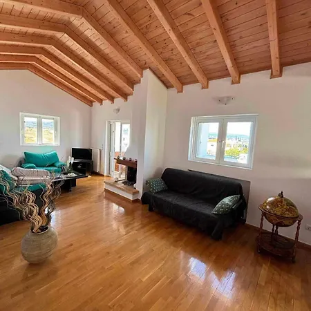 Loft House Διαμέρισμα Βραχάτι